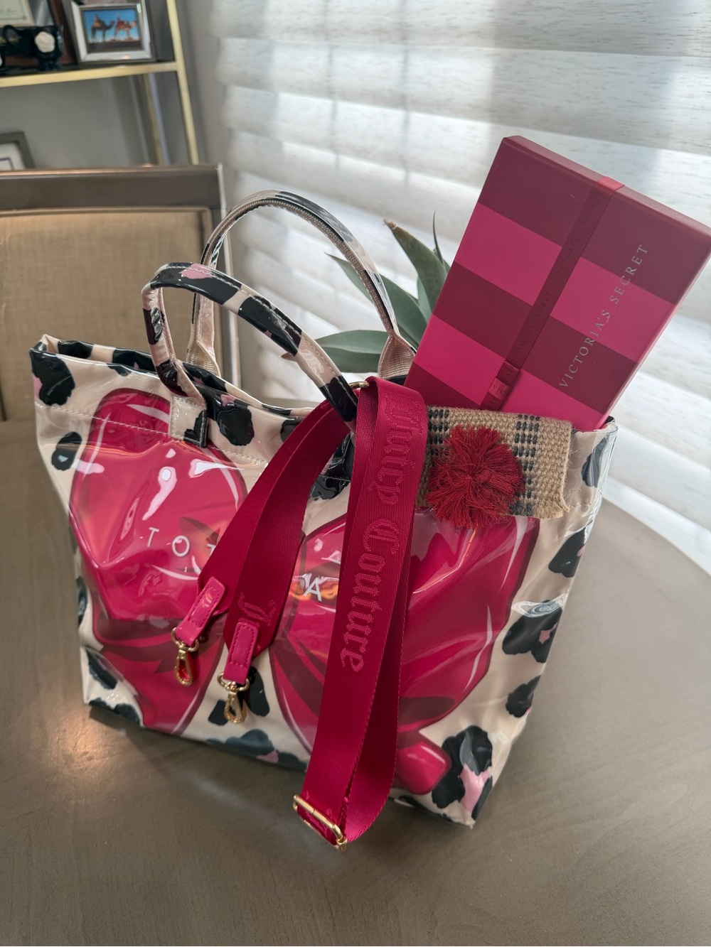 Happy RED/PINK 4FER Viral Tote +Juicy Strap+Vickys Secret Wallet + anthro pouch! - Picture 7 of 14
